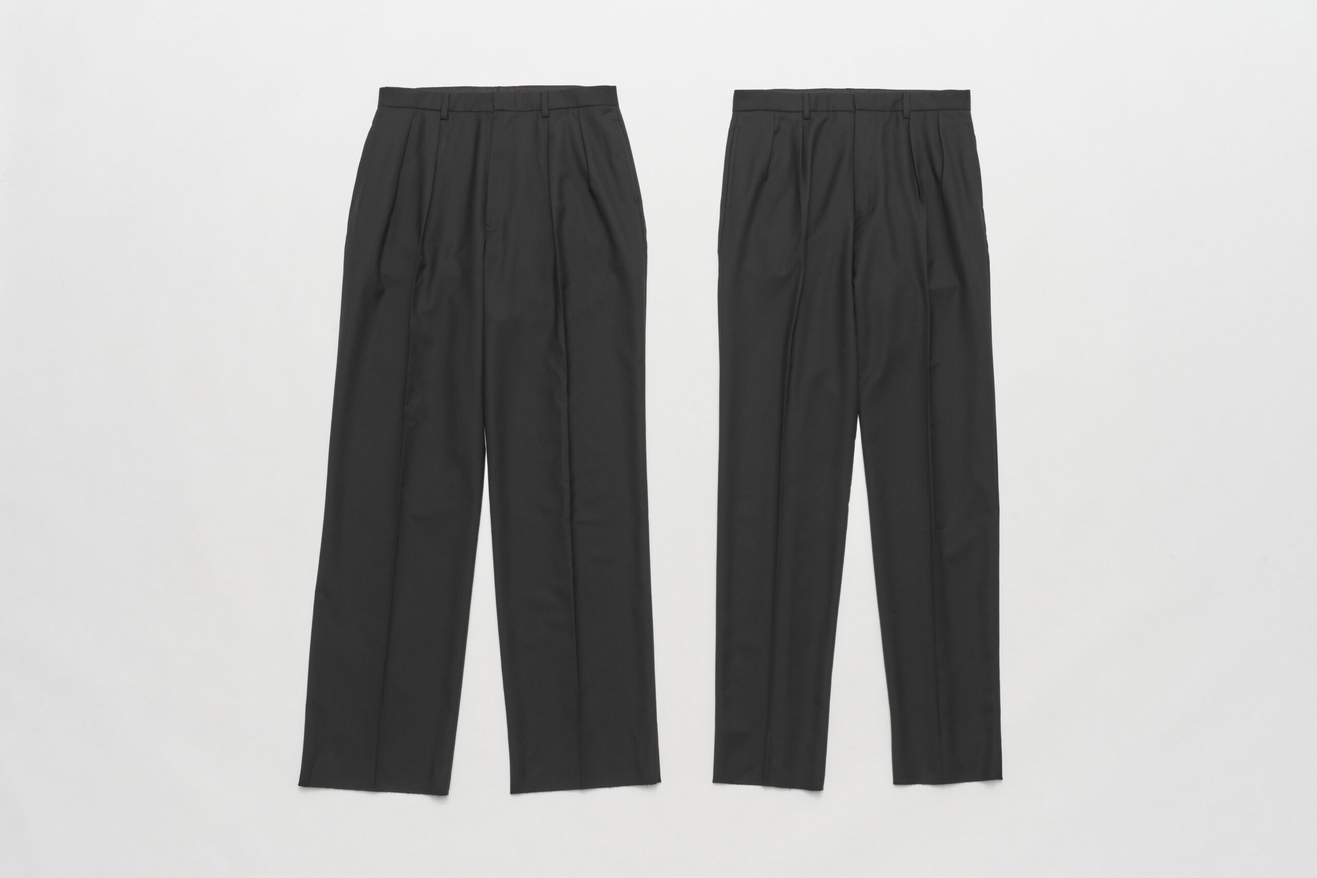 LE 2TUCK WOOL PATNSの写真