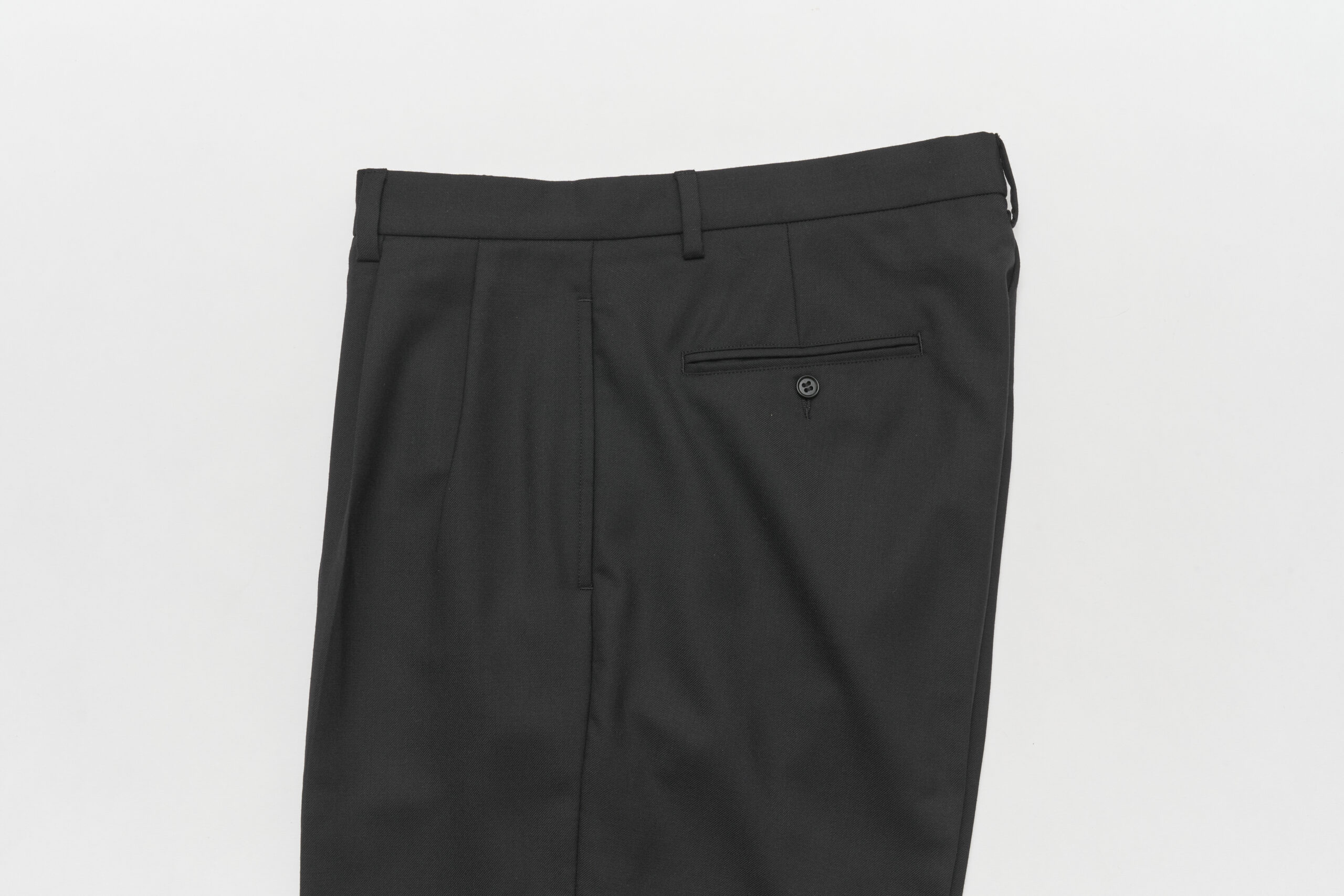 LE 2TUCK WOOL PATNSの写真